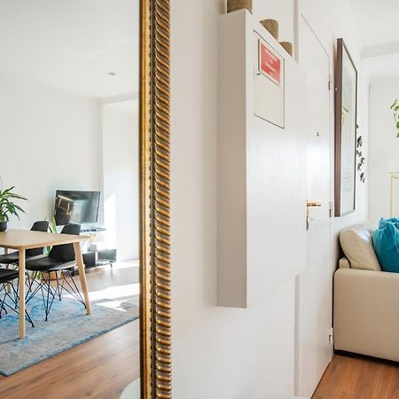 Bright Apartment In Lisboa Exteriör bild